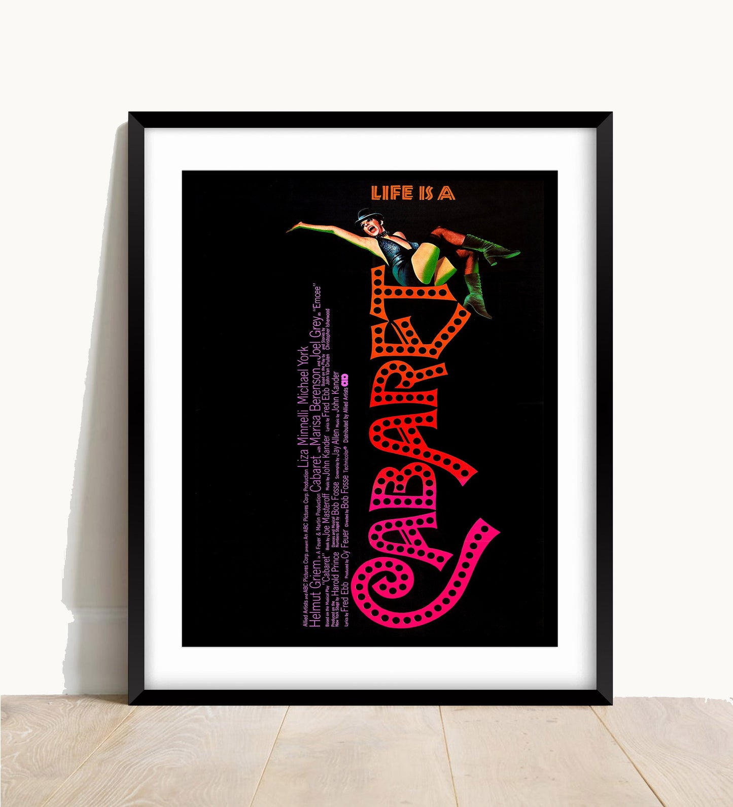 Cabaret Poster - 1972 |  Vintage Cinema Style Movie Poster | Liza Minnelli