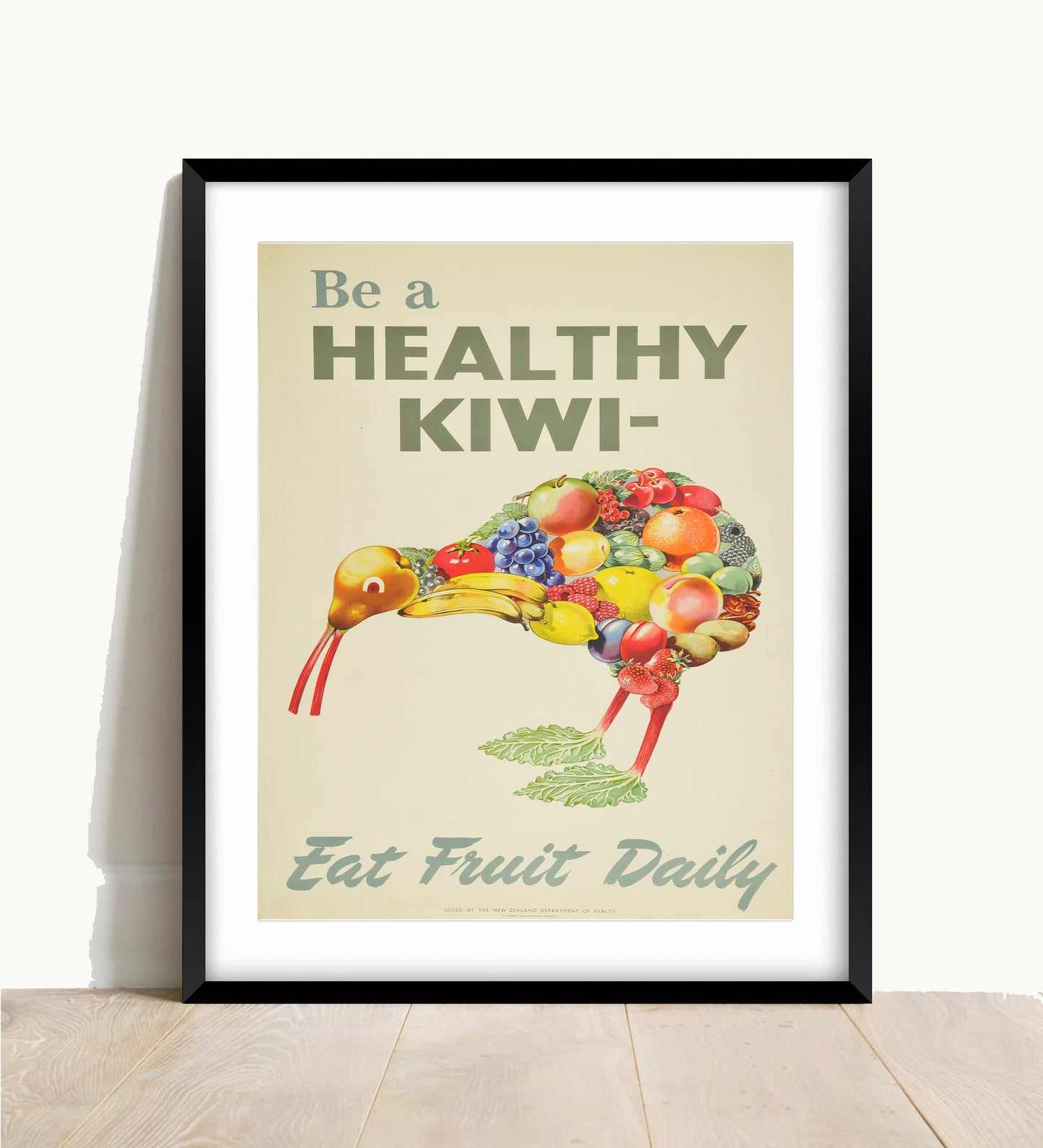 Vintage Fruit Kiwi Poster: Quirky Kitchen Wall Art