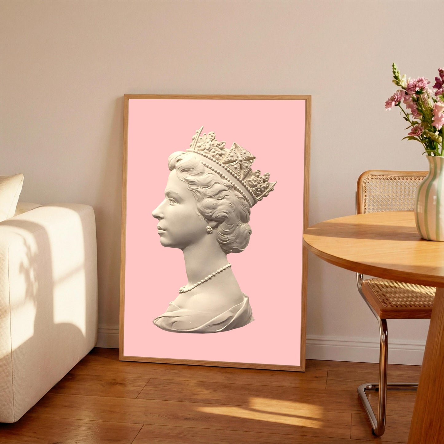 Queen Elizabeth Machin Sculpture Print: Royal Family Memorabilia
