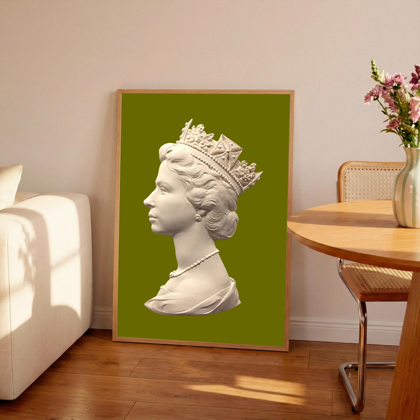 Queen Elizabeth Machin Sculpture Print: Royal Family Memorabilia